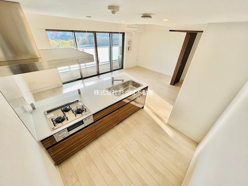 �y�L�b�`���z�@