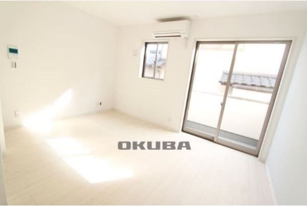 �y���ԁE���r���O�z�@