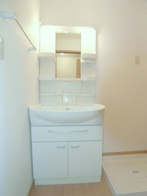 �y���ʏ��z�@