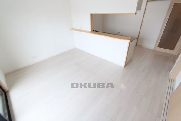 �y���ԁE���r���O�z�@
