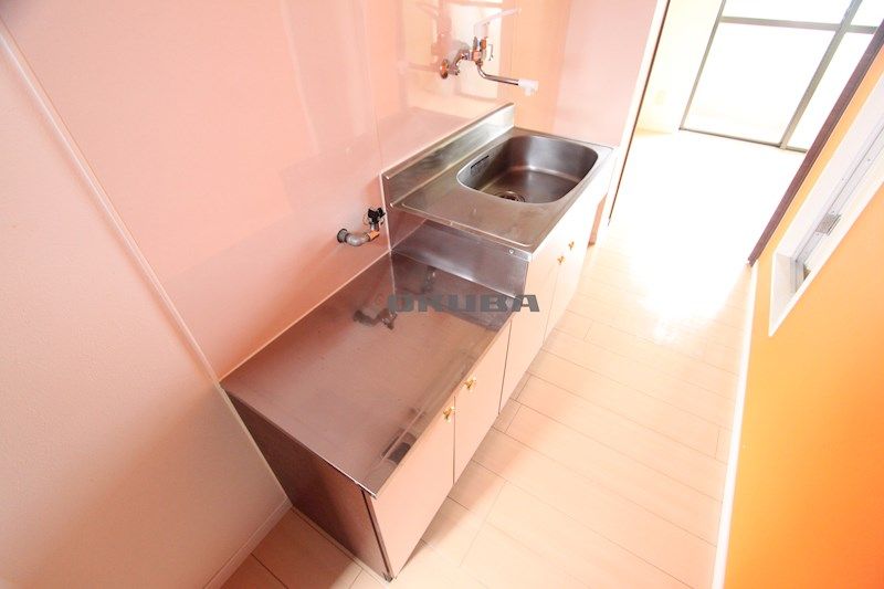 �y�L�b�`���z�@