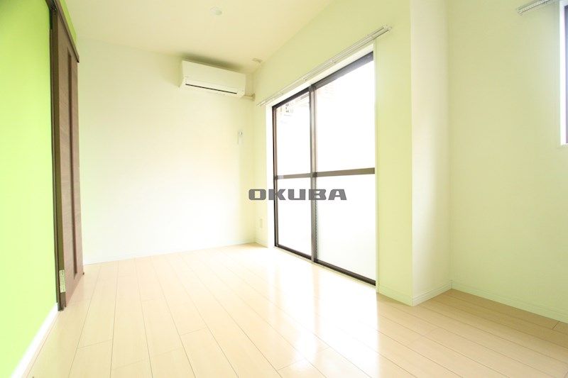 �y���ԁE���r���O�z�@