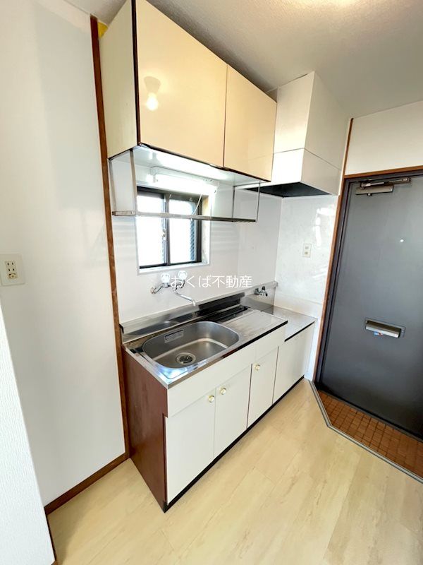 �y�L�b�`���z�@