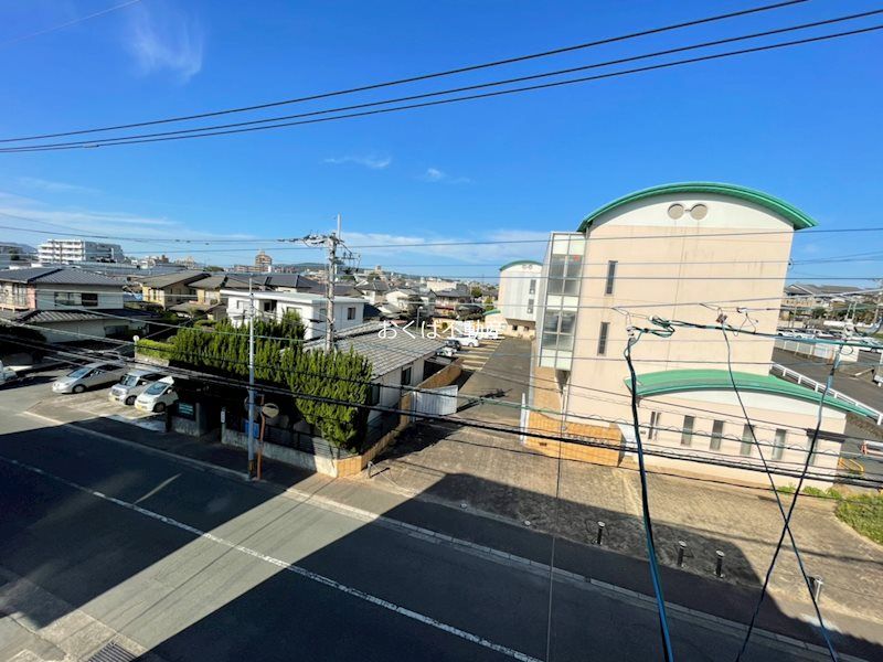 �y���]�z�@