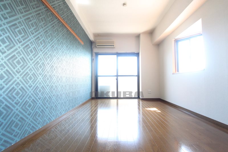 �y���ԁE���r���O�z�@