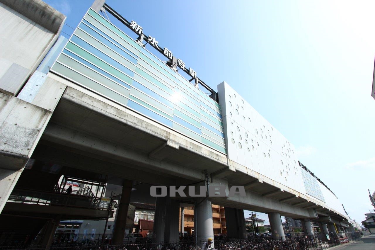 �y���Ӂz�@JR �V���O���w 326m