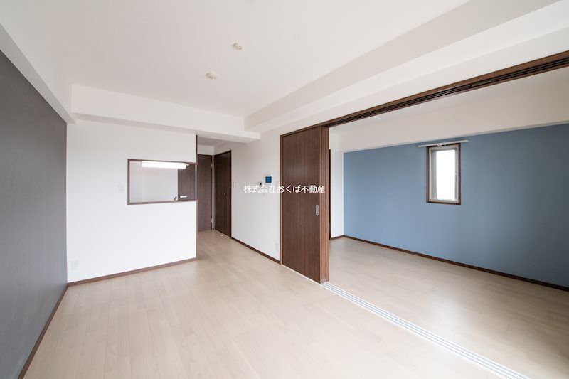 �y���ԁE���r���O�z�@