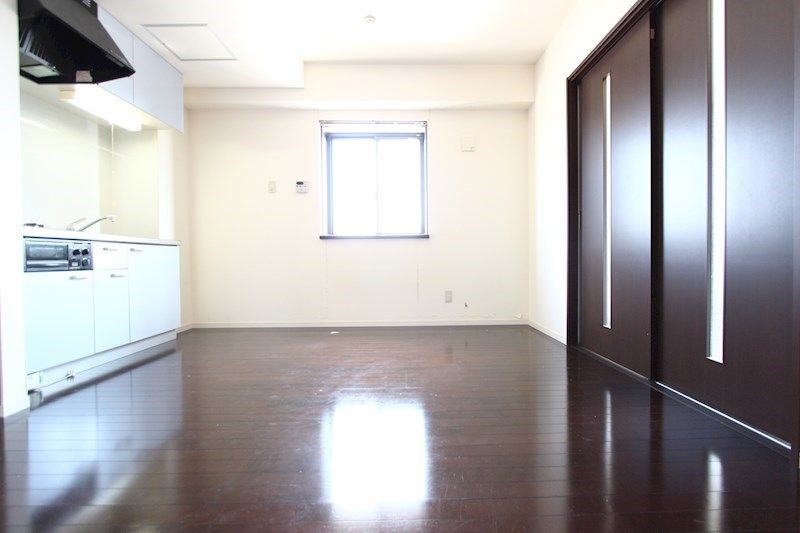 �y���ԁE���r���O�z�@