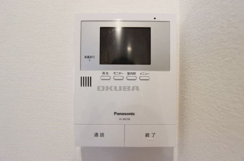 �y�Z�L�����e�B�z�@