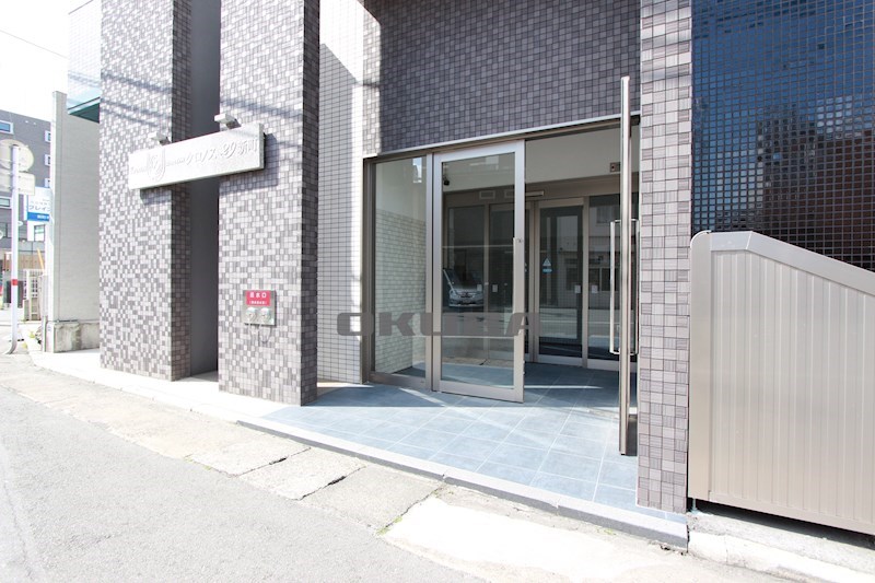 �y�G���g�����X�z�@