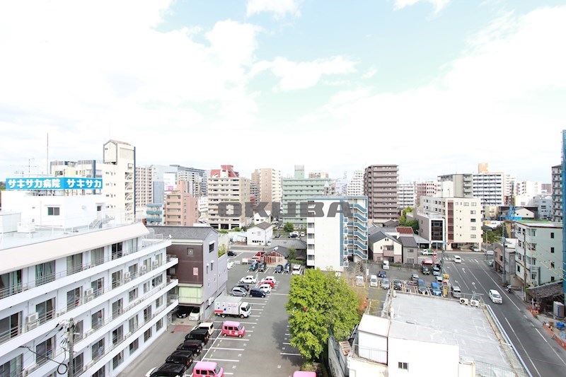 �y���]�z�@