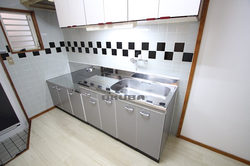 �y�L�b�`���z�@