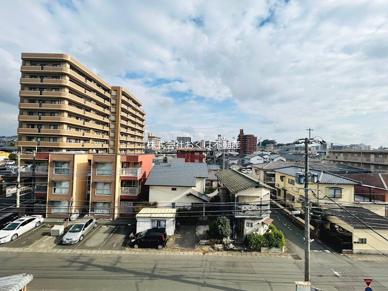 �y���]�z�@