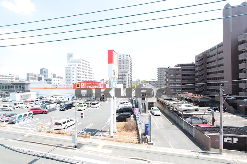 �y���]�z�@