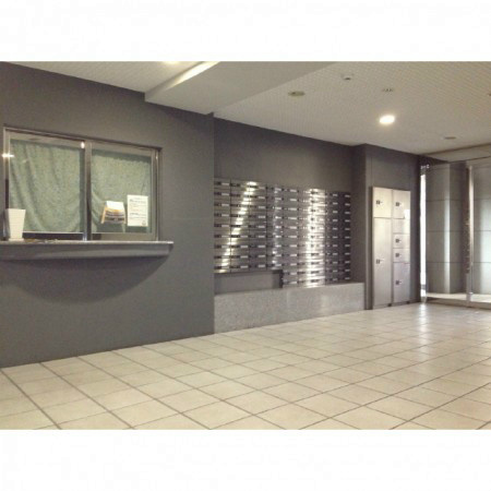 �y�G���g�����X�z�@