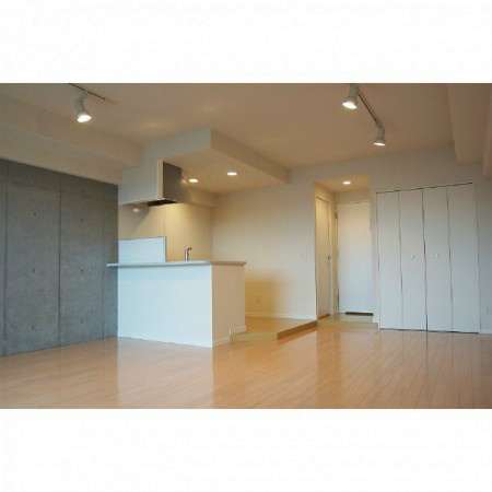 �y���ԁE���r���O�z�@