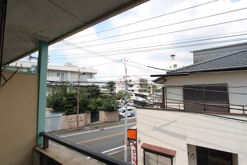 �y���]�z�@