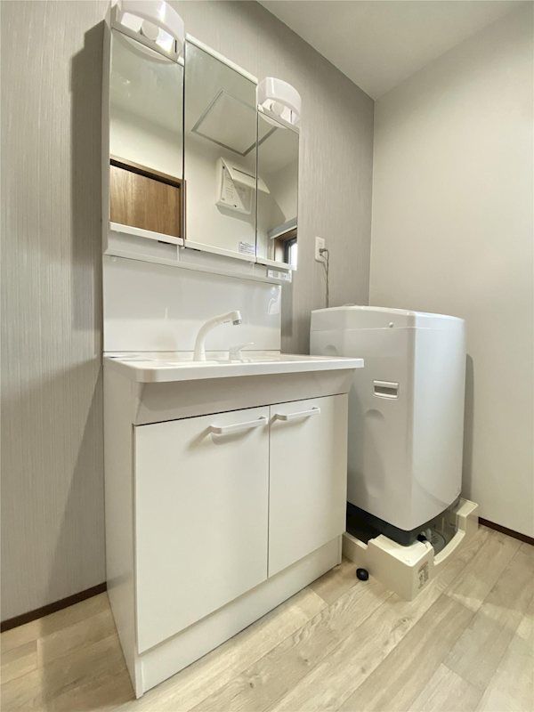 �y���ʏ��z�@