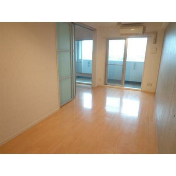 �y���ԁE���r���O�z�@