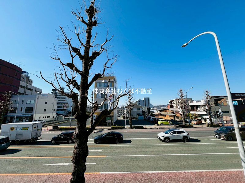 �y���]�z�@