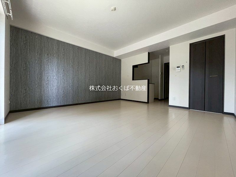 �y���ԁE���r���O�z�@