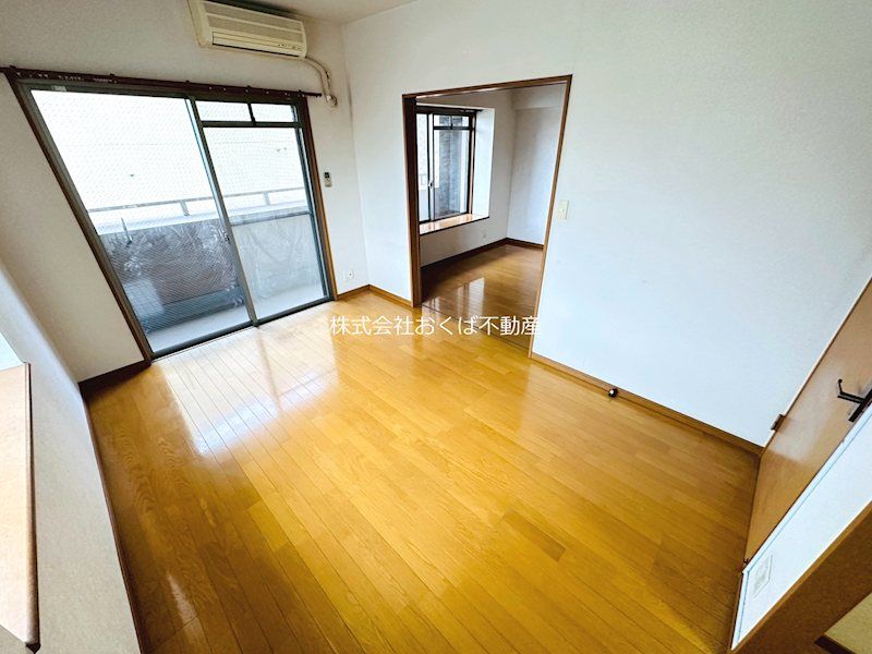 �y���ԁE���r���O�z�@