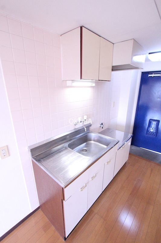 �y�L�b�`���z�@