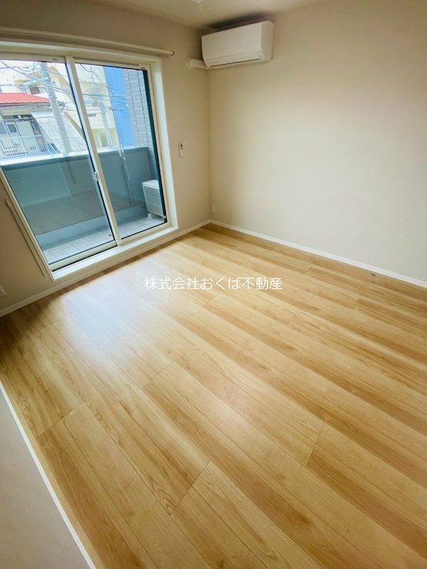 �y���ԁE���r���O�z�@