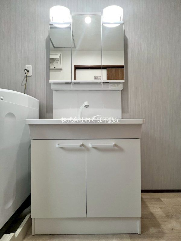 �y���ʏ��z�@