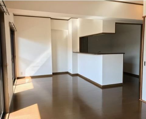 �y���ԁE���r���O�z�@