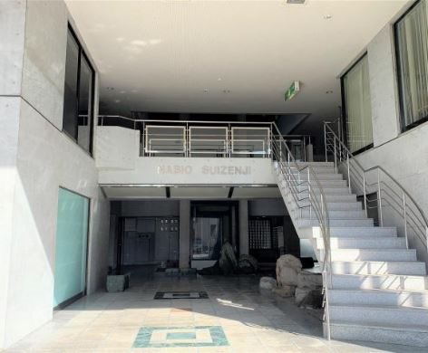 �y�G���g�����X�z�@