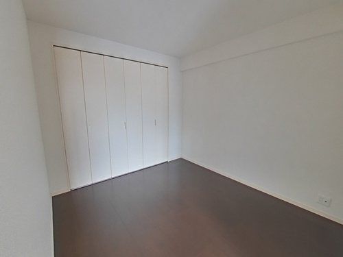 �y�Q���z�@