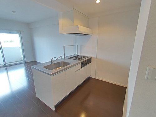 �y�L�b�`���z�@