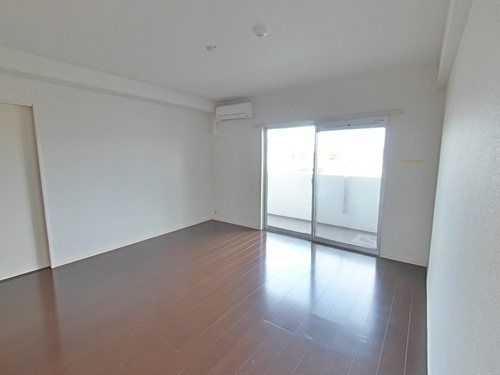 �y���ԁE���r���O�z�@