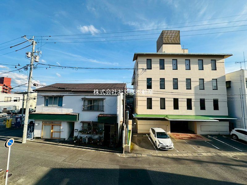 �y���]�z�@