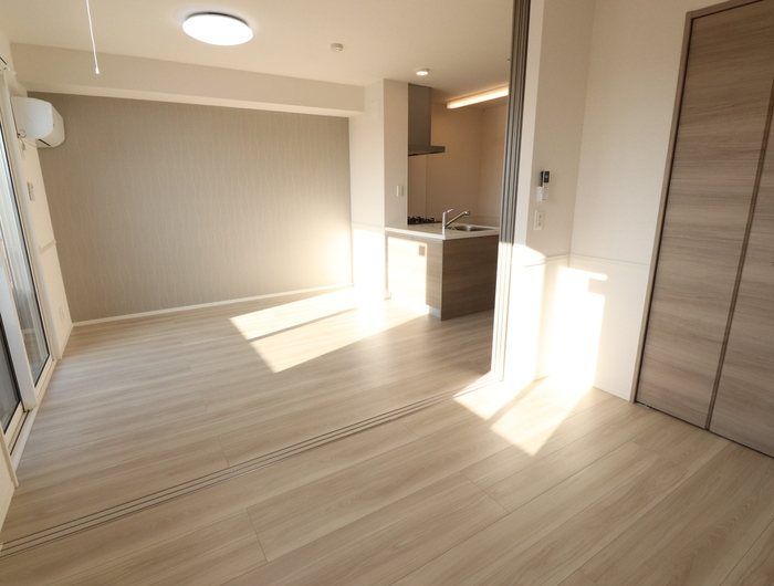 �y���ԁE���r���O�z�@