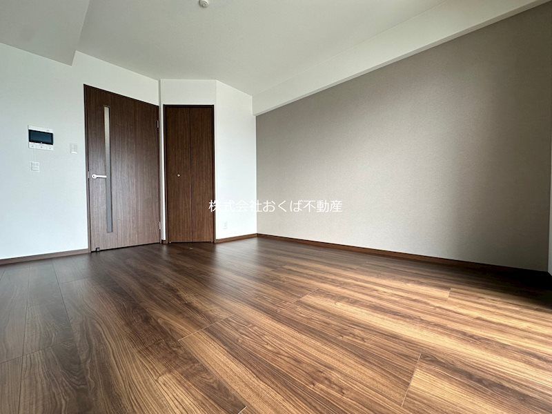 �y���ԁE���r���O�z�@