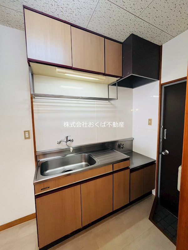 �y�L�b�`���z�@