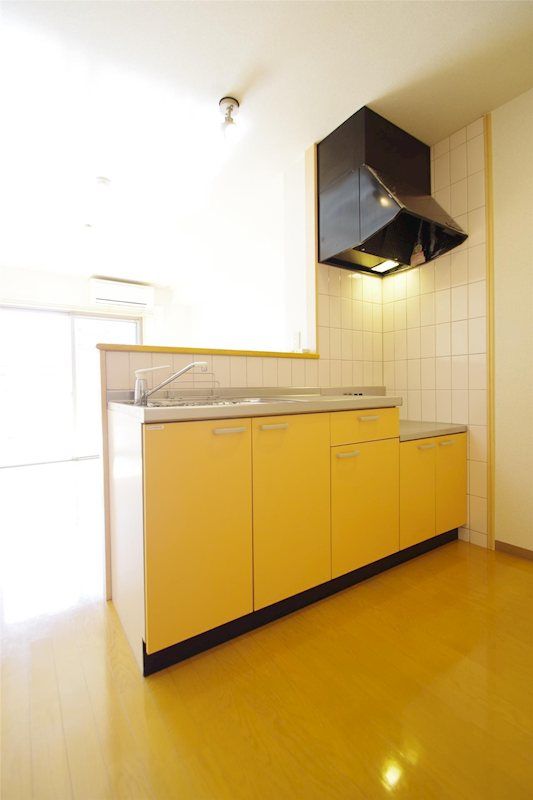 �y�L�b�`���z�@