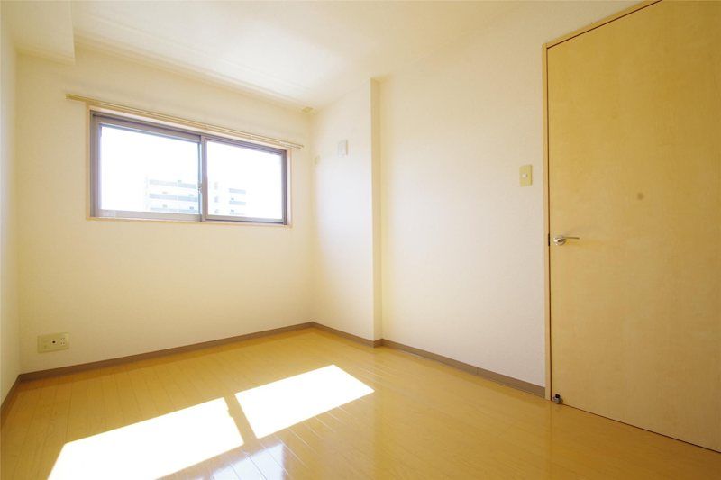 �y�Q���z�@