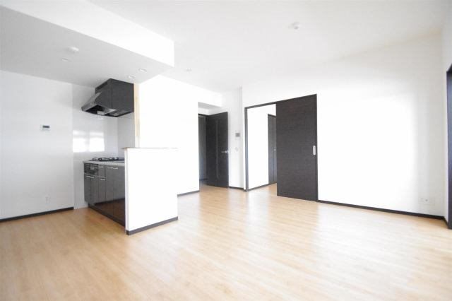 �y���ԁE���r���O�z�@