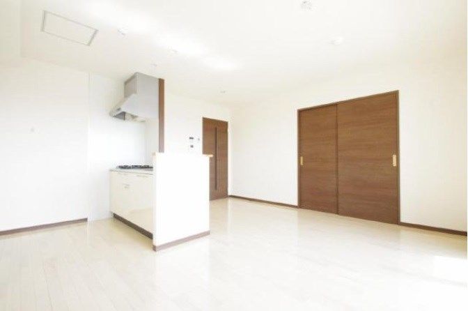 �y���ԁE���r���O�z�@