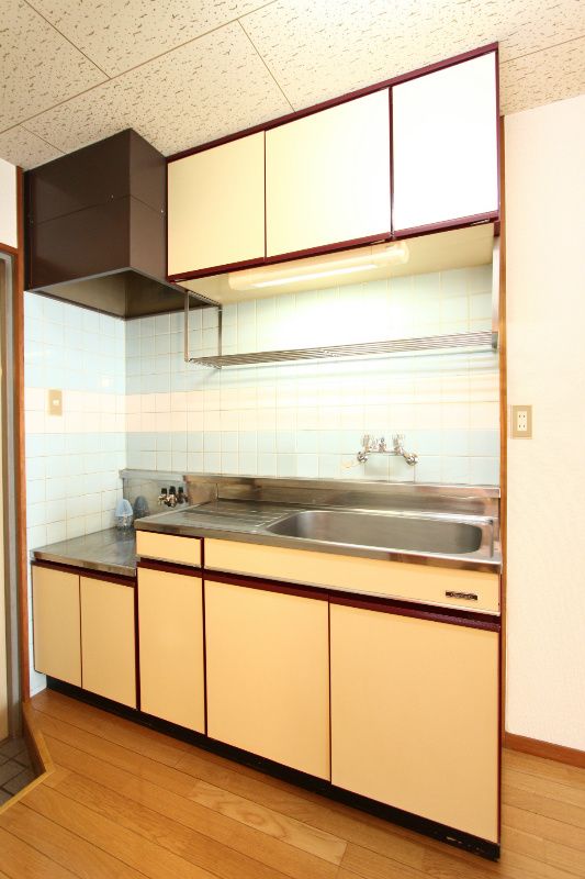 �y�L�b�`���z�@