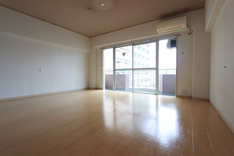 �y���ԁE���r���O�z�@