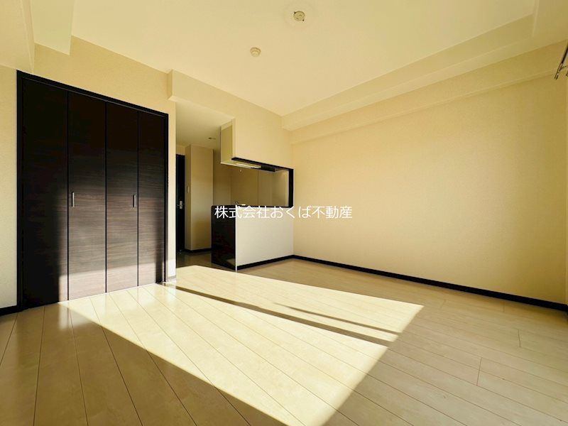 �y���ԁE���r���O�z�@