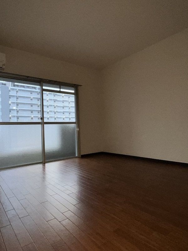 �y�Q���z�@