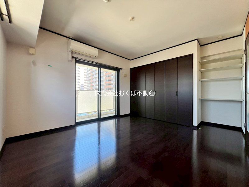 �y���ԁE���r���O�z�@