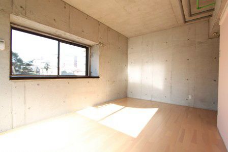 �y�Q���z�@