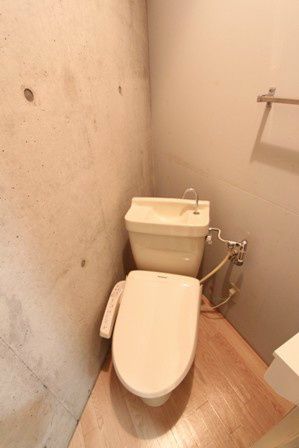 �y�g�C���z�@