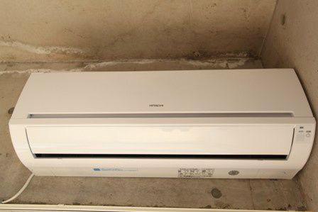 �y���̑��ݔ��z�@�G�A�R��